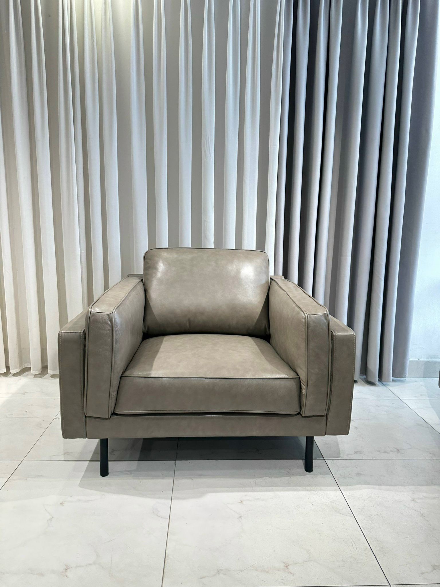  SOFA DA BÒ Ý -  CHARMINGTON TAUPE 1 CHỖ 