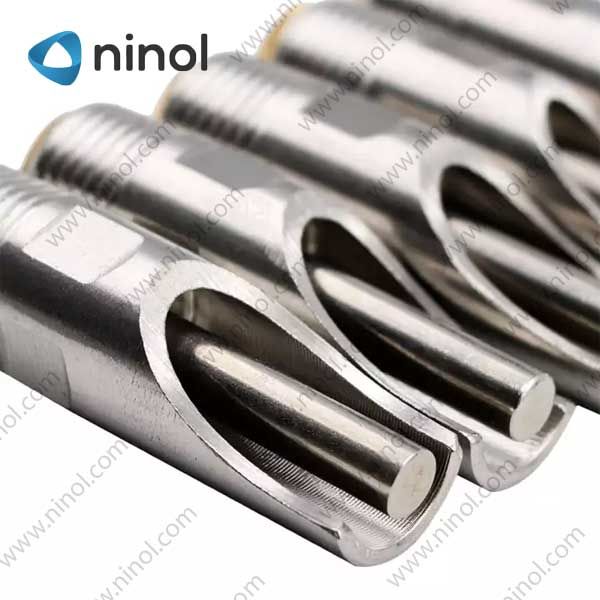 Vòi uống nước cho lợn