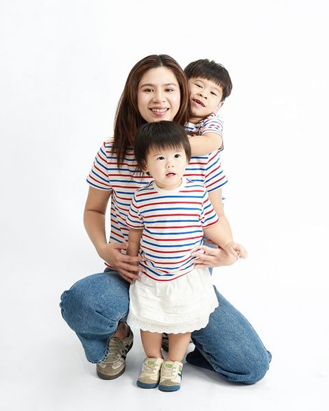 Áo Thun Bé Gái TheBlueTshirt Bluegirl  Everyday T - Signature Red Blue Stripe