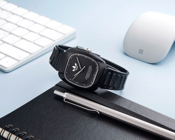 Đồng Hồ Unisex ADIDAS Originals Retro Wave Two watch