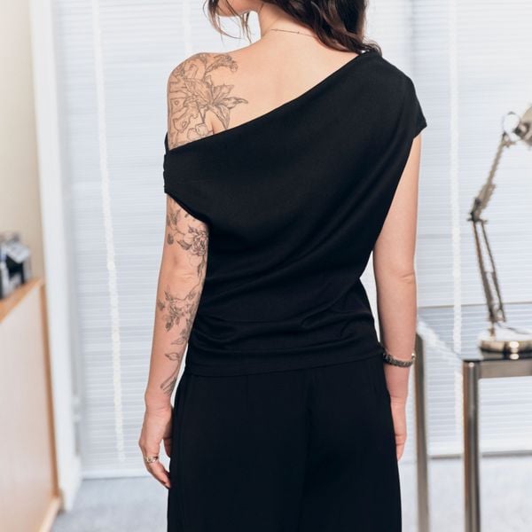 Quần dài nữ DOTTIE ống suông xếp ly - Đen - Q0387