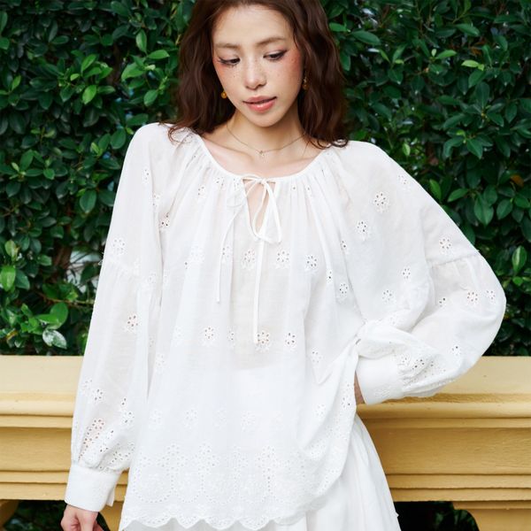 Áo nữ DOTTIE dài tay cổ tròn - Trắng - T1094