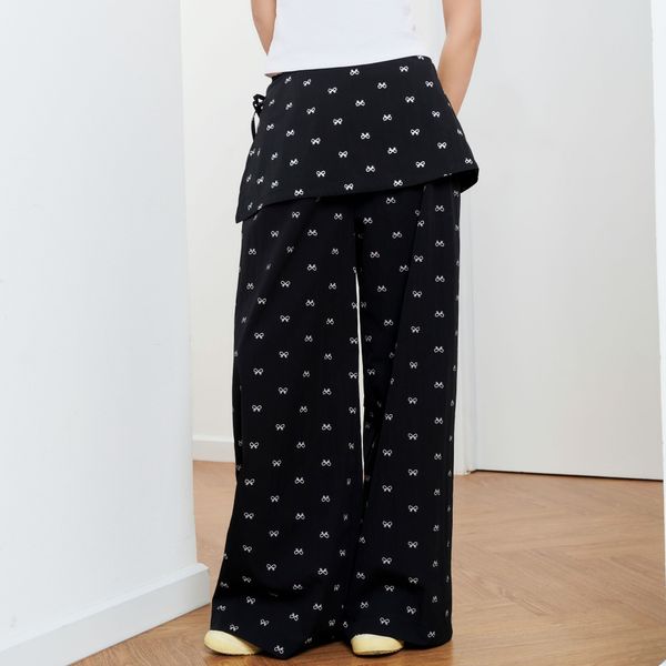 Quần Nữ DOTTIE ống suông túi đắp - Đen - Q0361