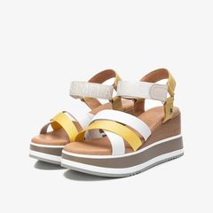 Giày Đế Xuồng Nữ CARMELA Yellow Leather Ladies Sandals