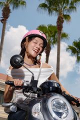 Áo Kiểu Nữ DOTTIE Lệch Vai - Trắng - T0922