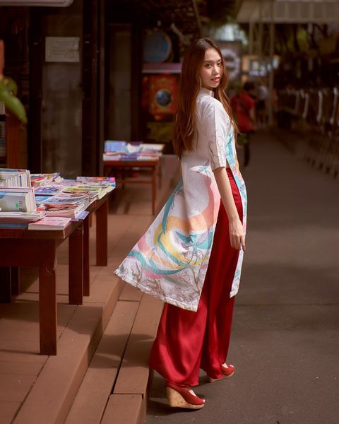 Áo Dài Nữ F2 Gấm Nữ Trắng Họa Tiết Hương Xuân - Không Kèm Quần