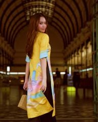 Áo Dài Nữ F2 Gấm Nữ Vàng Họa Tiết Hương Xuân - Không Kèm Quần
