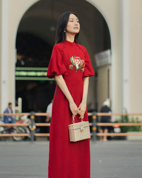Áo Dài Nữ F2 Linen Đỏ Hoa Phượng Pride Việt Nam - Không Kèm Quần