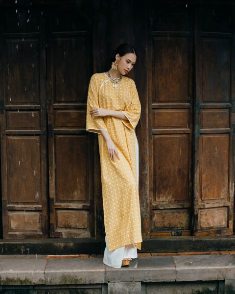 Áo Dài Nữ F2 Linen Vàng Pride Việt Nam - Không Kèm Quần