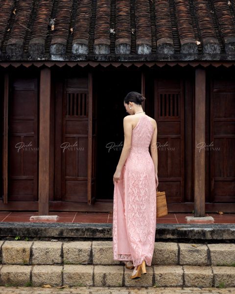 Áo Dài Nữ F2 Yếm Ren Hồng Pride Việt Nam - Không Kèm Quần