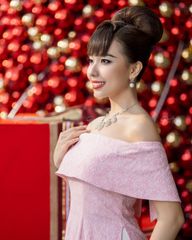 Áo Dài Gấm Nữ F2 Hồng Pride Việt Nam - Không Kèm Quần