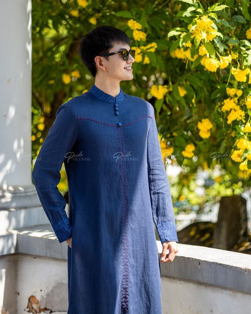 Áo Dài Nam F2 Linen Xanh Đen Đột Chỉ - Không Kèm Quần