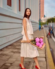 Áo Kiểu Linen Trắng Summer Muse