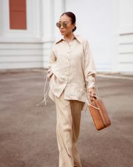Áo Sơ Mi Nữ Linen Kem F2 Chocolate Fall In Love
