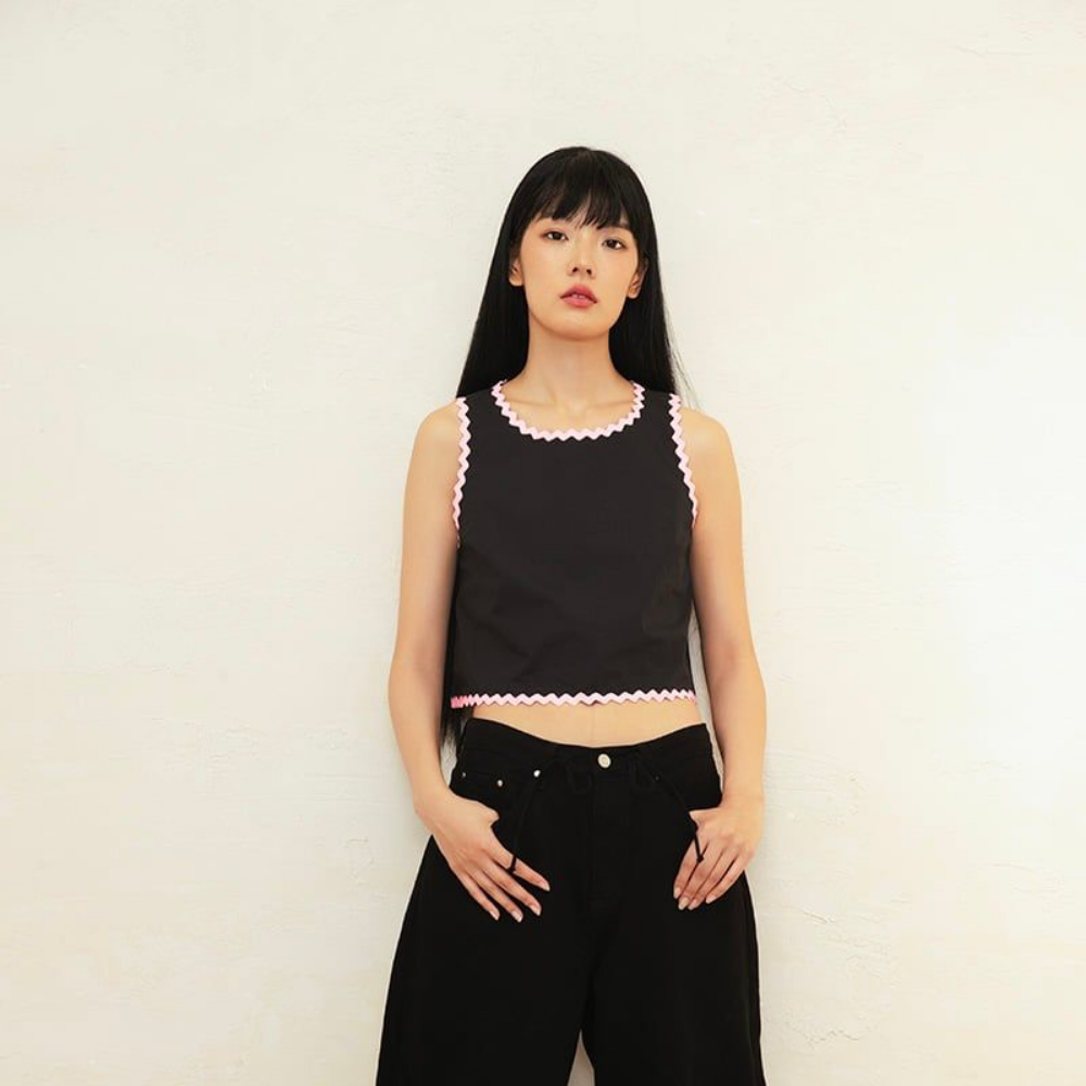 Áo Nữ TheBlueTshirt ZigZag Lace Top - Black Poplin