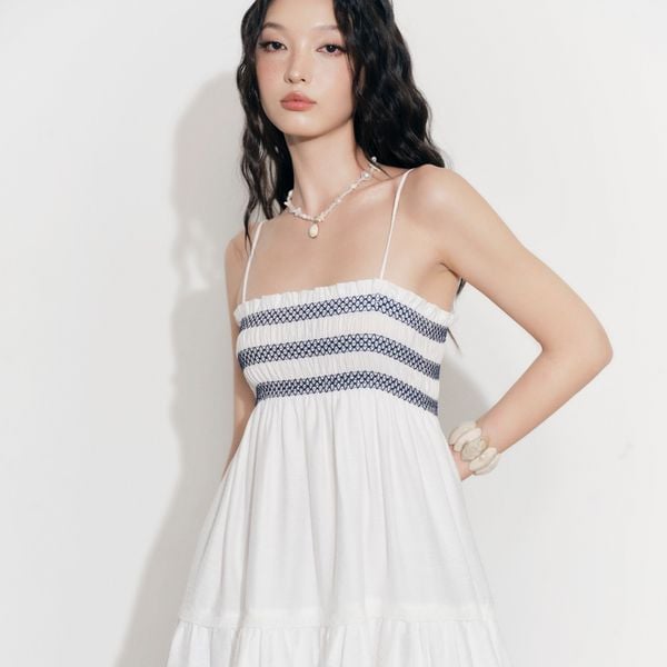 Đầm Nữ DOTTIE Ngắn Chạy Smocking Trang Trí - Trắng - D0697