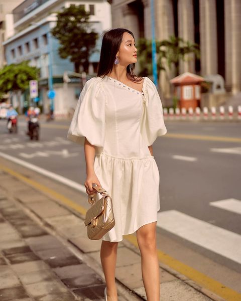 Đầm Linen Trắng Summer Muse