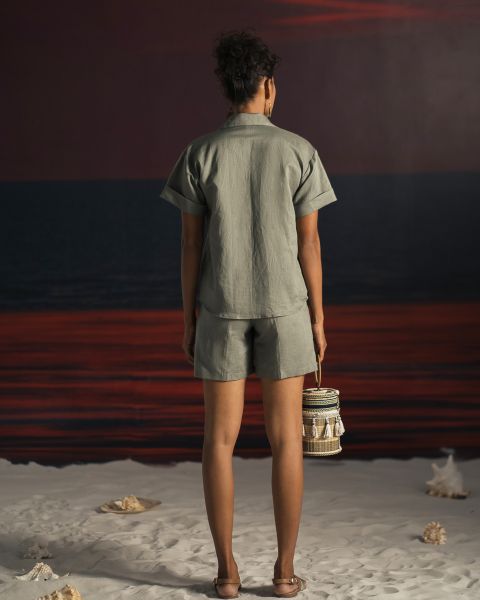 Quần Short Nữ F2 Linen Xanh Rêu Summer Get Away