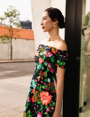 Áo Dài Gấm Nữ F2 Đen Hoa Pride Việt Nam - Không Kèm Quần