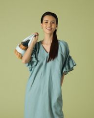 Đầm Linen Xanh Becoming Discover