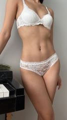 Bộ Áo Ngực Và Quần Lót Nữ Ren Không Gọng Miley Lingerie BRL_FLS_032