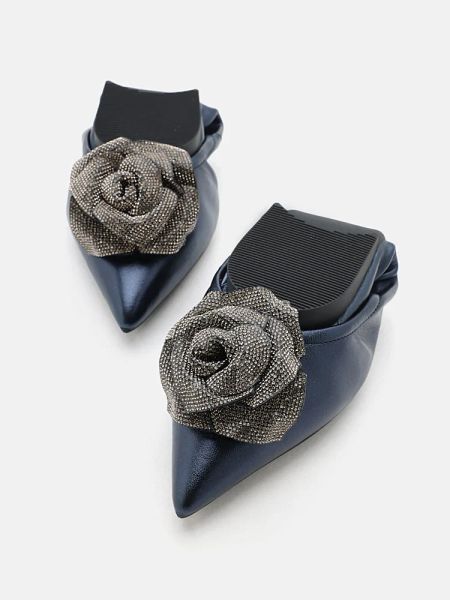 Giày búp bê gấp gọn da Pazzion Marianna Crystal Embellished Rose Foldable Flats
