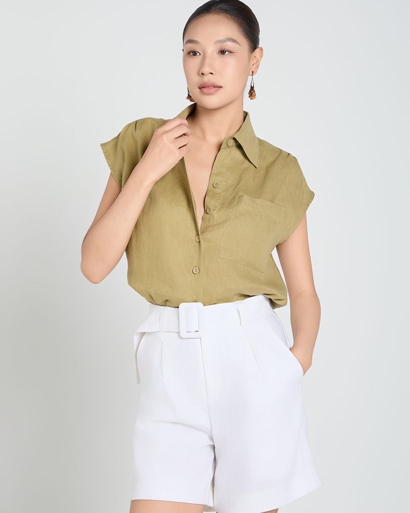 Quần Shorts Nữ F2 Linen Trắng A Touch Of Effortless Elegance