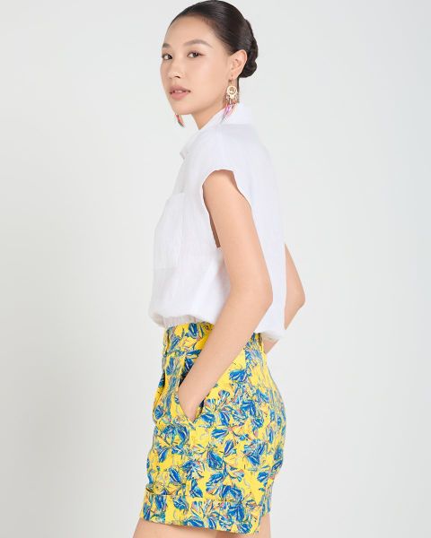 Quần Short Nữ F2 Kaki Vàng Xanh A Touch Of Effortless Elegance