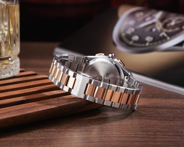 Đồng Hồ Nam FERRAGAMO VEGA UPPER EAST CHRONO