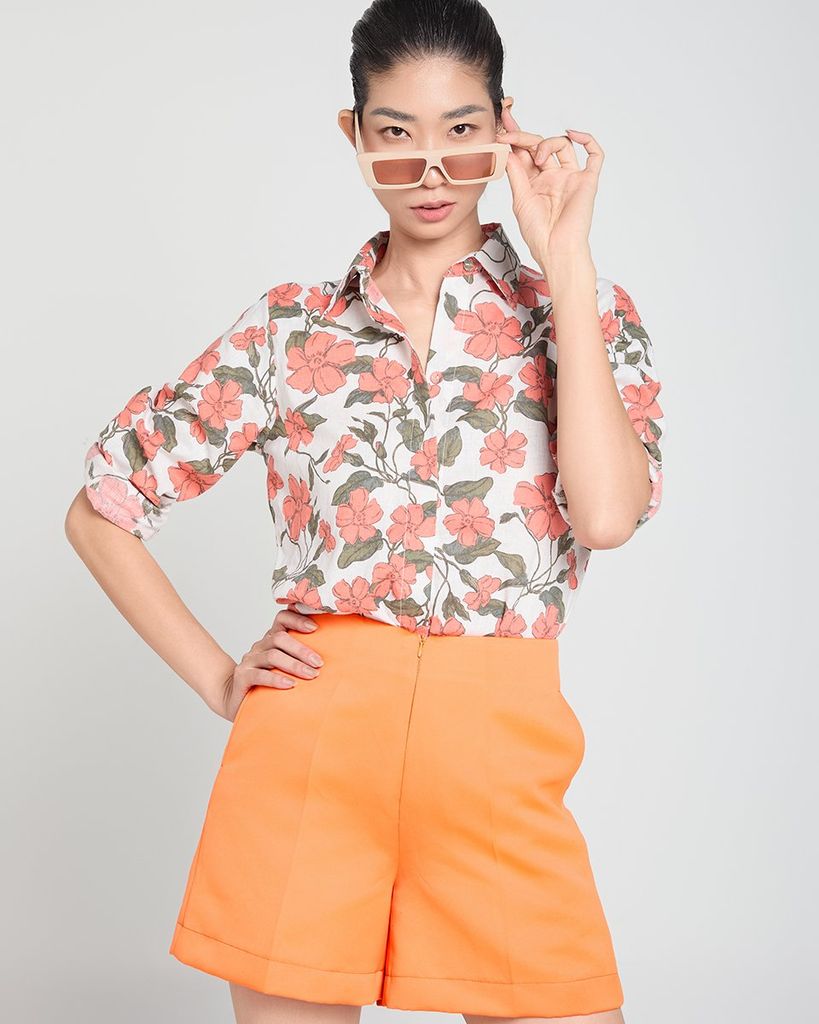 Quần Short Nữ F2 Gấm Cam A Touch Of Effortless Elegance