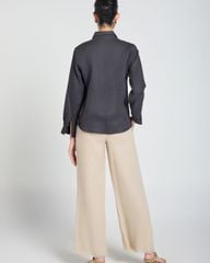 Áo Linen Nữ Đen Nâu A Touch Of Effortless Elegance