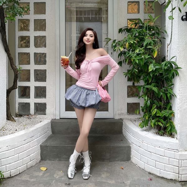Áo Thun Nữ DOTTIE Dài Tay Nhún Ngực - Hồng - T1049