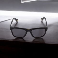 Kính mát Police - SPLE37-56700P