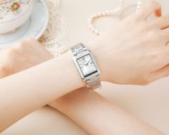 Đồng Hồ Nữ VERSACE Tonneau