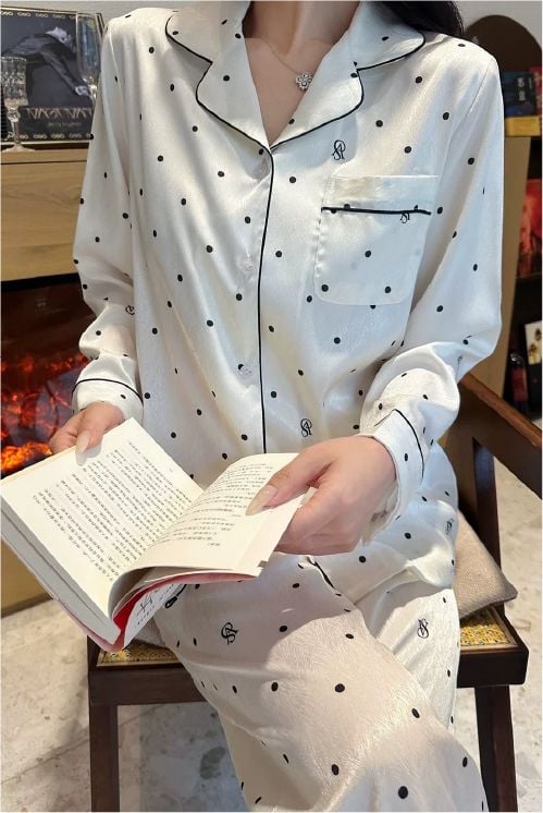 Đồ bộ ngủ nữ pyjama lụa vân xước Shury Store Home Wear TD13 tay dài quần dài màu trắng ,đen mặc nhà,mặc ngủ size 45-75kg