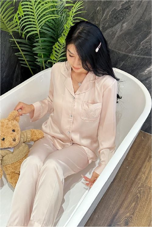 Đồ bộ ngủ nữ pyjama lụa băng trơn Shury Store Home Wear TD42 tay dài quần dài màu  hồng mặc nhà,mặc ngủ size 45-75kg