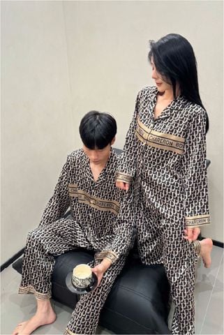 Đồ ngủ pyjama nam nữ Shury Store Home Wear DD30 size 45-95kg màu đen tay dài quần dài  bộ đôi couple chất lụa băng mềm
