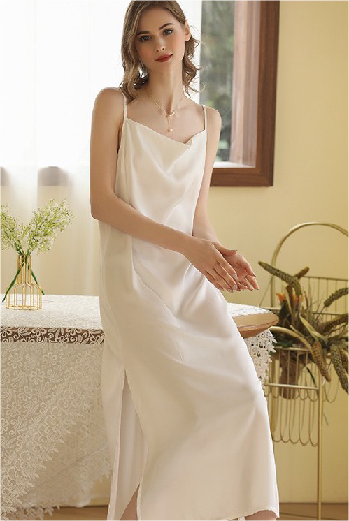 Đầm ngủ lụa thiết kế cao cấp 2 dây cổ đổ basic xẻ tà 2 bên