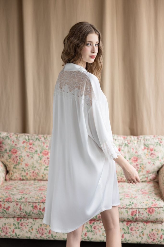 Váy ngủ lụa băng phối ren freesize 45–75kg SM30 | Shury Store Home Wear | Đầm ngủ cao cấp dài 90cm
