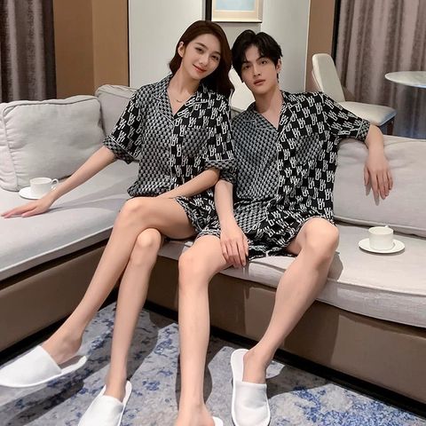 Đồ bộ ngủ Pyjama lụa băng tay ngắn quần ngắn couple CTN20