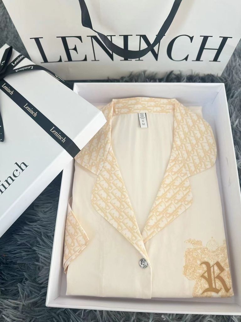 Đồ bộ ngủ Pyjama lụa băng tay ngắn quần dài TN39