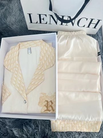 Đồ bộ ngủ Pyjama lụa băng tay ngắn quần dài TN39