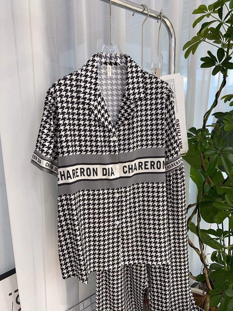 Đồ bộ ngủ Pyjama lụa băng tay ngắn quần dài TN45