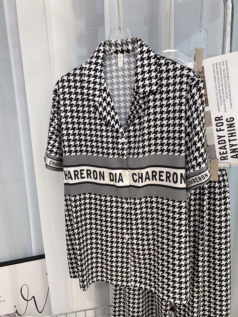 Đồ bộ ngủ Pyjama lụa băng tay ngắn quần dài TN45