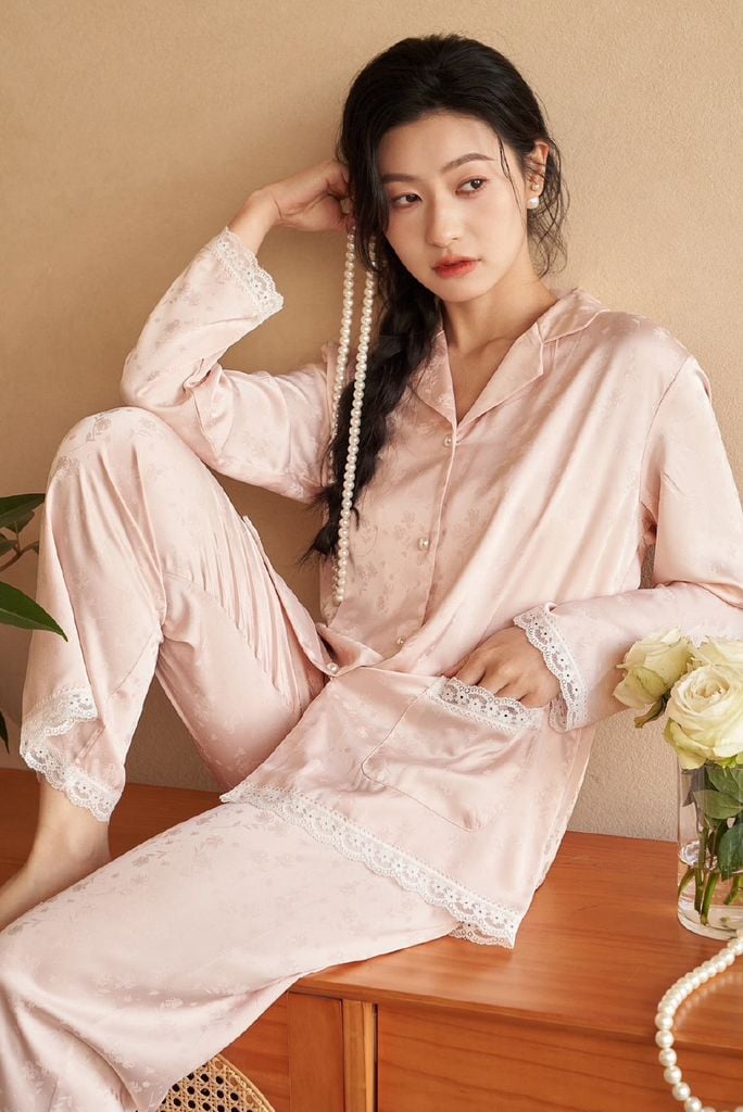 Đồ bộ ngủ nữ Pyjama lụa băng trơn Shury Store tay dài quần dài mặc nhà , mặc ngủ TD66 size 45-75kg
