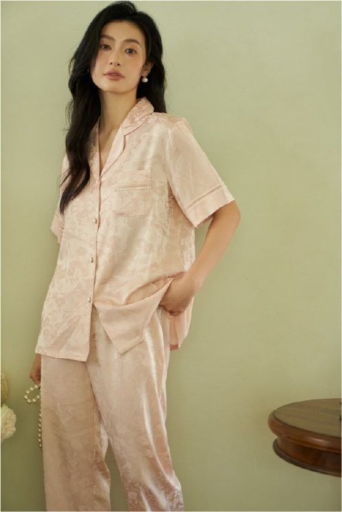 Đồ bộ ngủ nữ Pyjama lụa băng Shury Store tay ngắn quần dài mặc nhà , mặc ngủ TN32 có size 45-75 kg