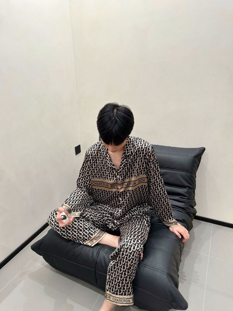 Đồ ngủ pyjama nam nữ Shury Store Home Wear DD30 size 45-95kg màu đen tay dài quần dài  bộ đôi couple chất lụa băng mềm