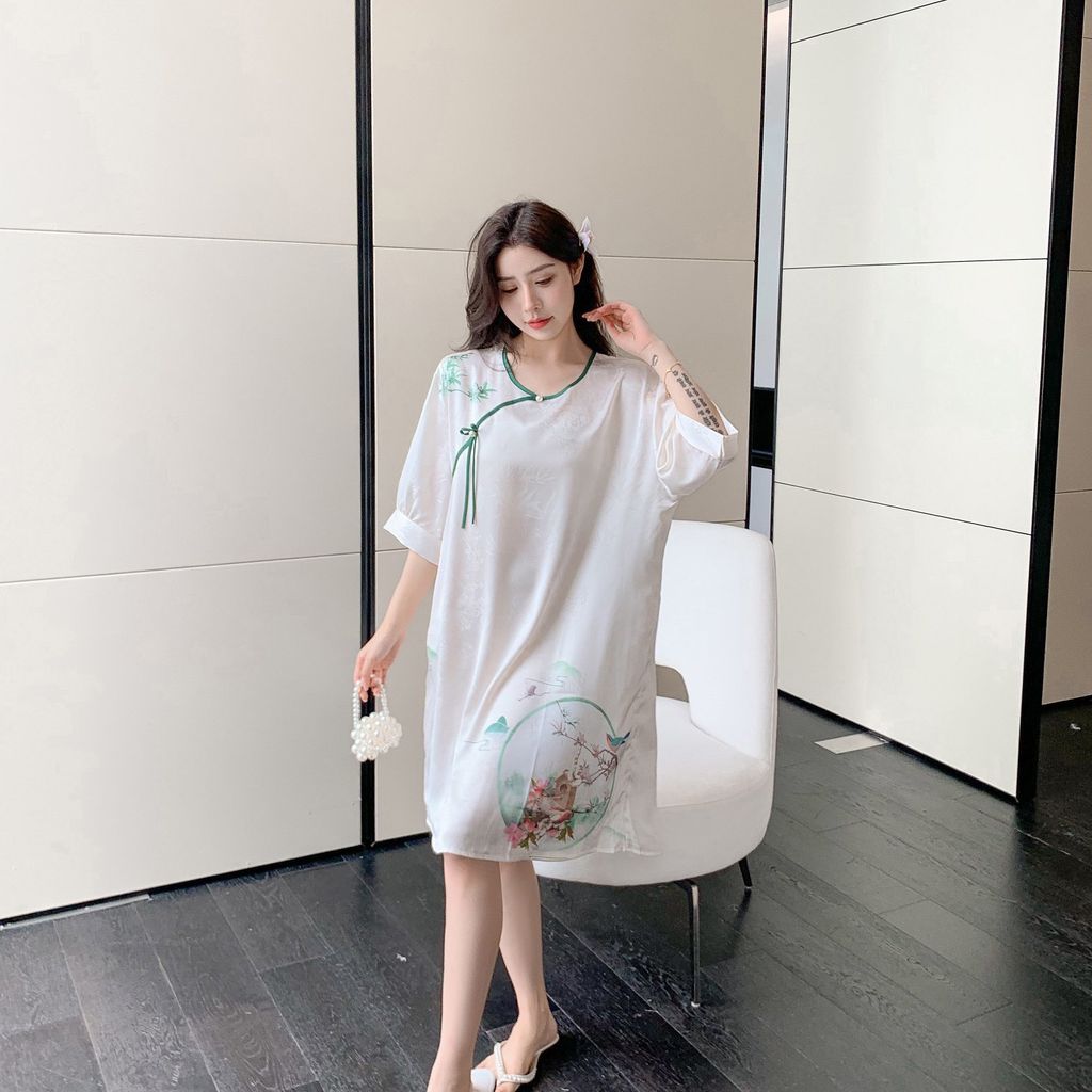 Váy ngủ sơmi lụa nữ Shury Store Home Wear SM51 freesize 45-75kg màu kem in hình mặc nhà  suông rộng mềm mại thoáng mát