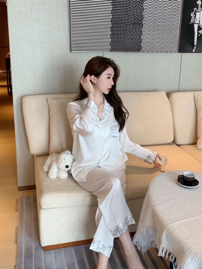 Đồ bộ ngủ nữ pyjama lụa băng trơn Shury Store Home Wear TD65 tay dài quần dài màu trắng  mặc nhà,mặc ngủ size 45-75kg