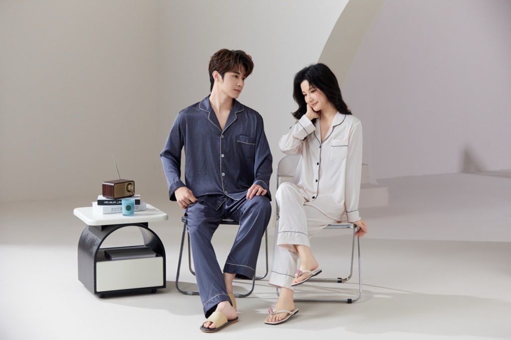 Đồ ngủ pyjama nam nữ Shury Store Home Wear DD04 size 45-95kg tay dài quần dài  bộ đôi couple lụa